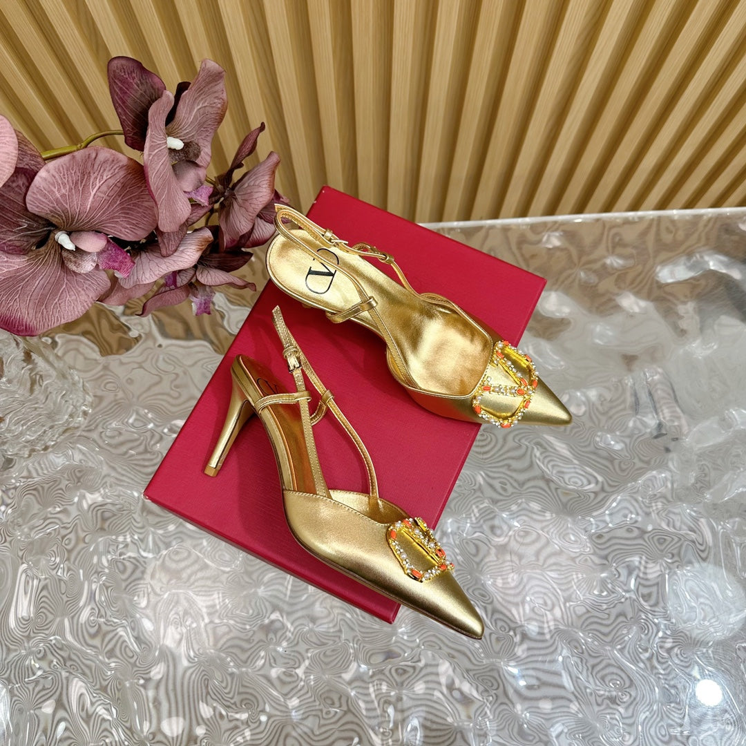 VLOGO SIGNATURE SLINGBACK PUMP 80 MM IN GOLD CALFSKIN