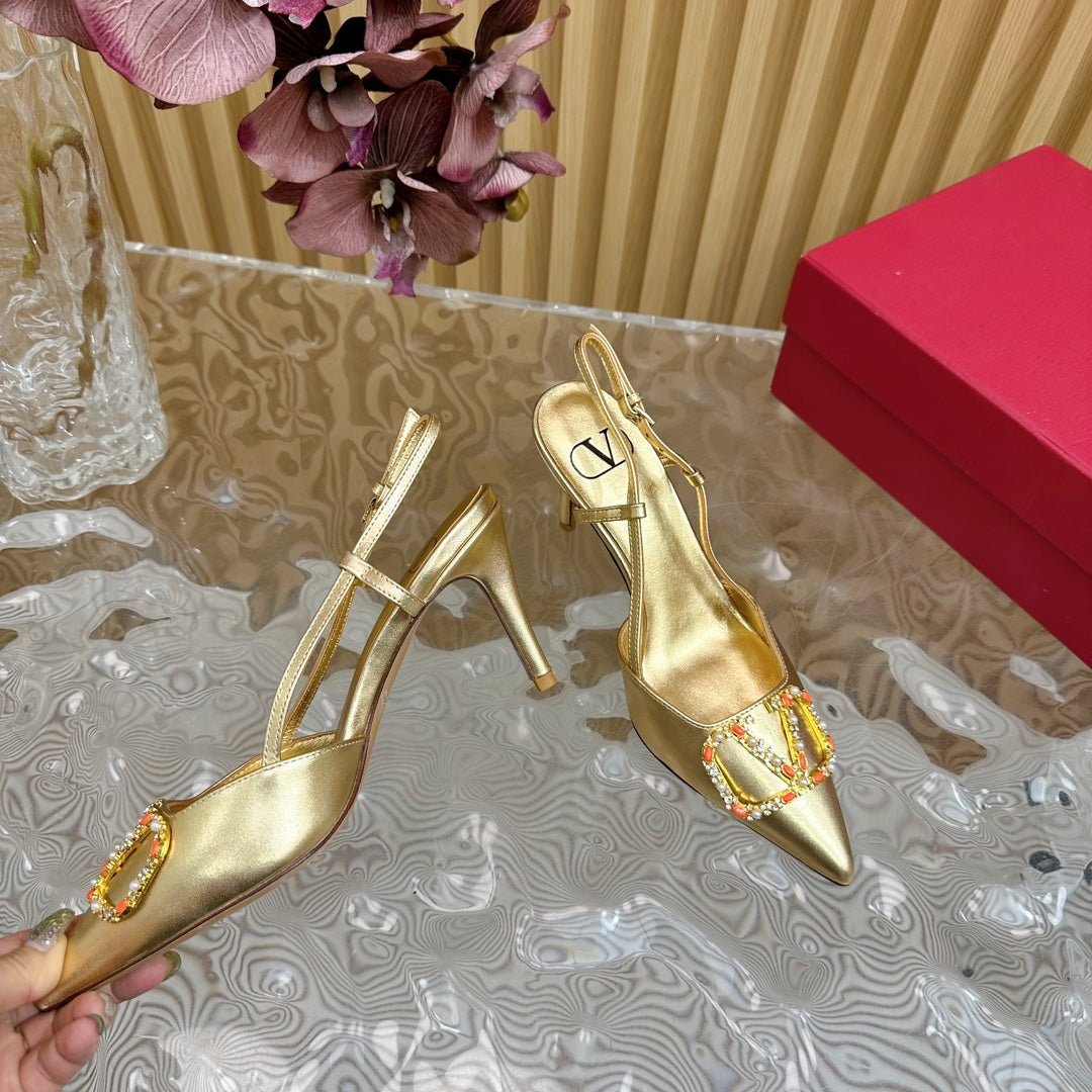 VLOGO SIGNATURE SLINGBACK PUMP 80 MM IN GOLD CALFSKIN