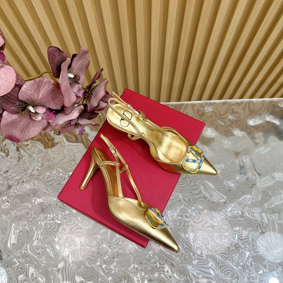 VLOGO SIGNATURE GOLD CALFSKIN SLINGBACK PUMP 80 MM