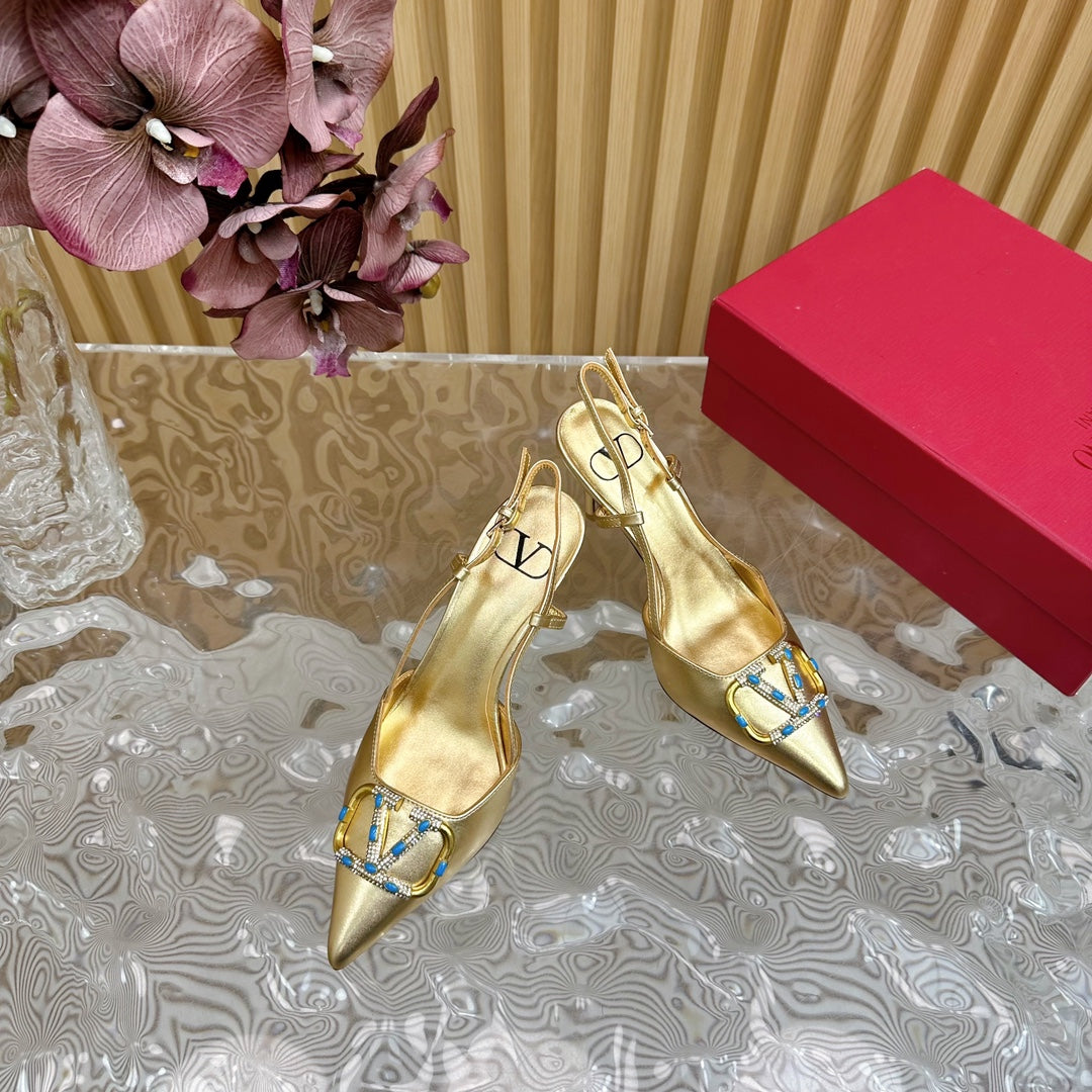 VLOGO SIGNATURE GOLD CALFSKIN SLINGBACK PUMP 80 MM