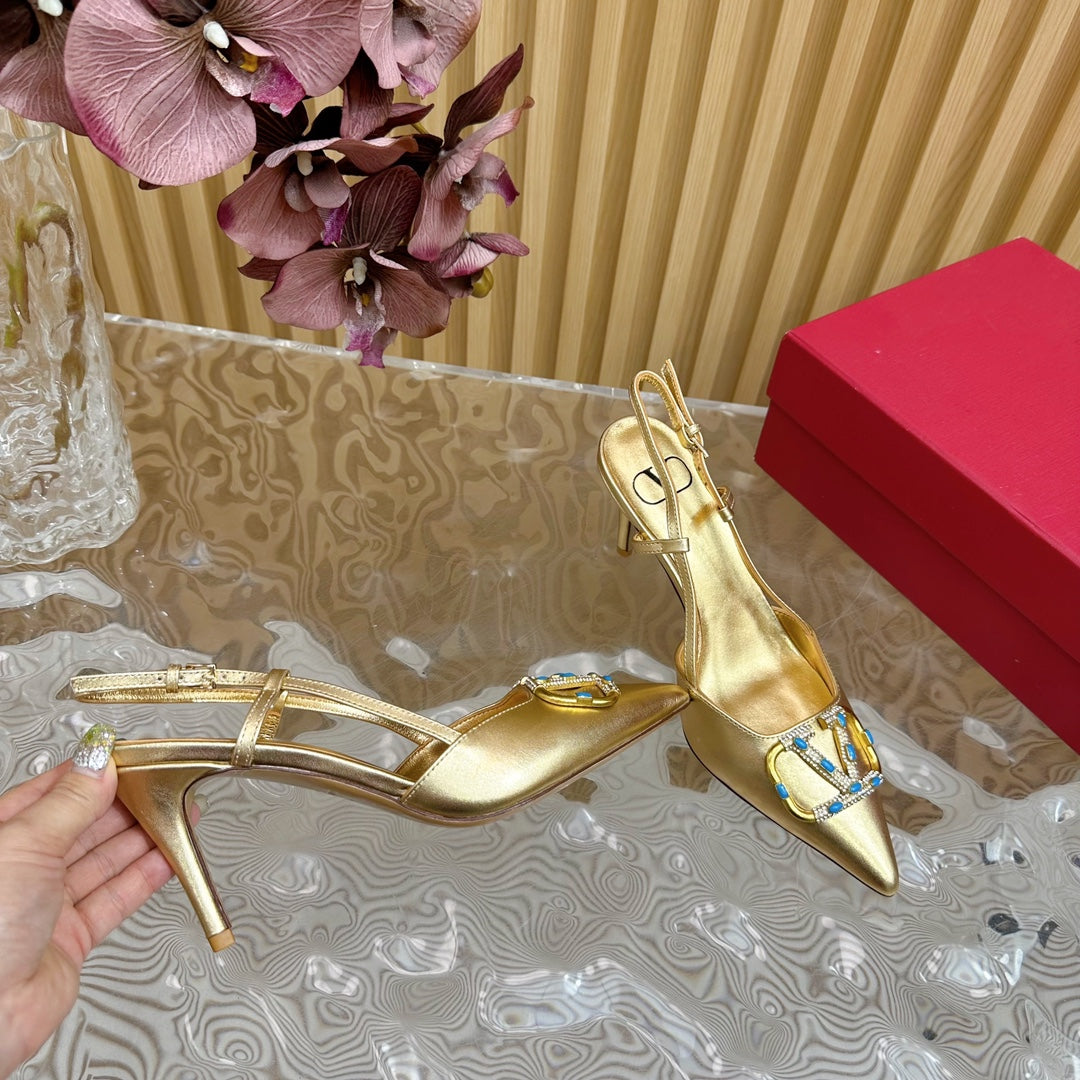 VLOGO SIGNATURE GOLD CALFSKIN SLINGBACK PUMP 80 MM