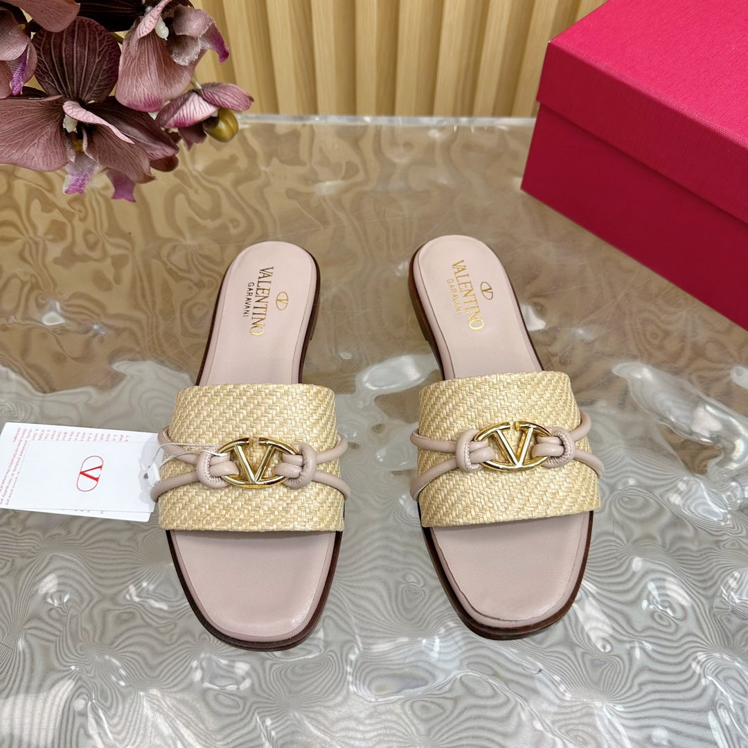 VLogo Raffia-Trimmed Leather Slides In Rose Pink Mix Beige Sedge Weaving Yarn And Lambskin 102809