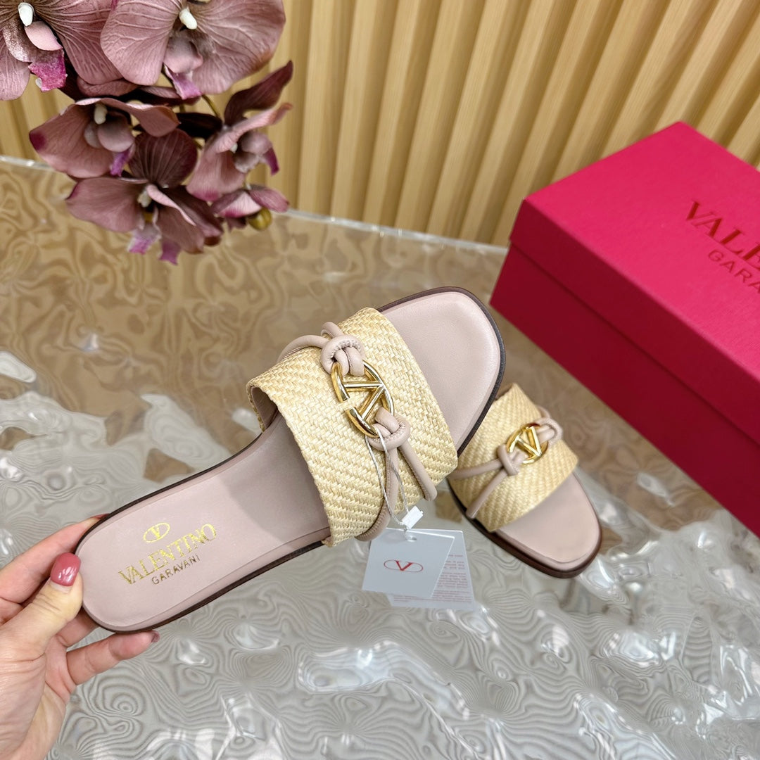 VLogo Raffia-Trimmed Leather Slides In Rose Pink Mix Beige Sedge Weaving Yarn And Lambskin 102809