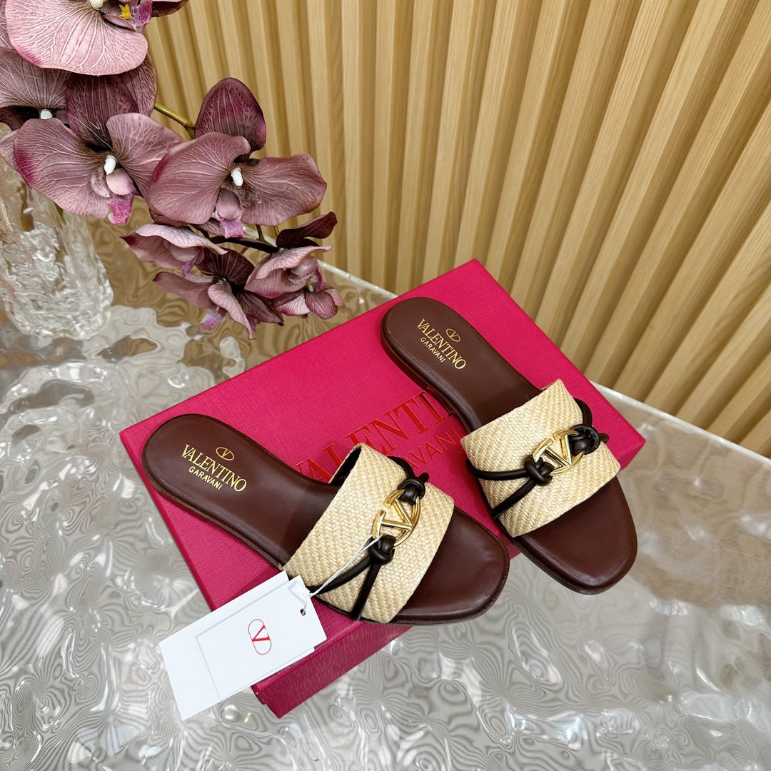 VLogo Raffia-Trimmed Leather Slides In Brown Chocolate Mix Beige Sedge Weaving Yarn And Lambskin 102813