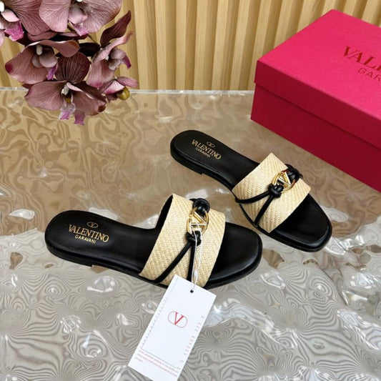 VLogo Raffia-Trimmed Leather Slides In Black Mix Ivory White Sedge Weaving Yarn And Lambskin 102817