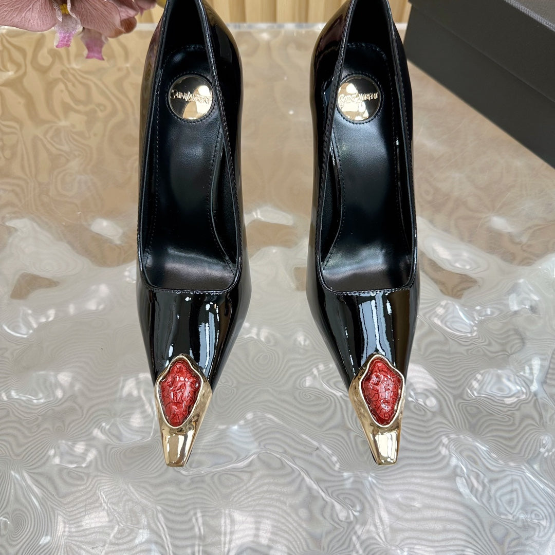 RED GEM-STUDDED HIGH PUMPS IN BLACK PATENT CALFSKIN