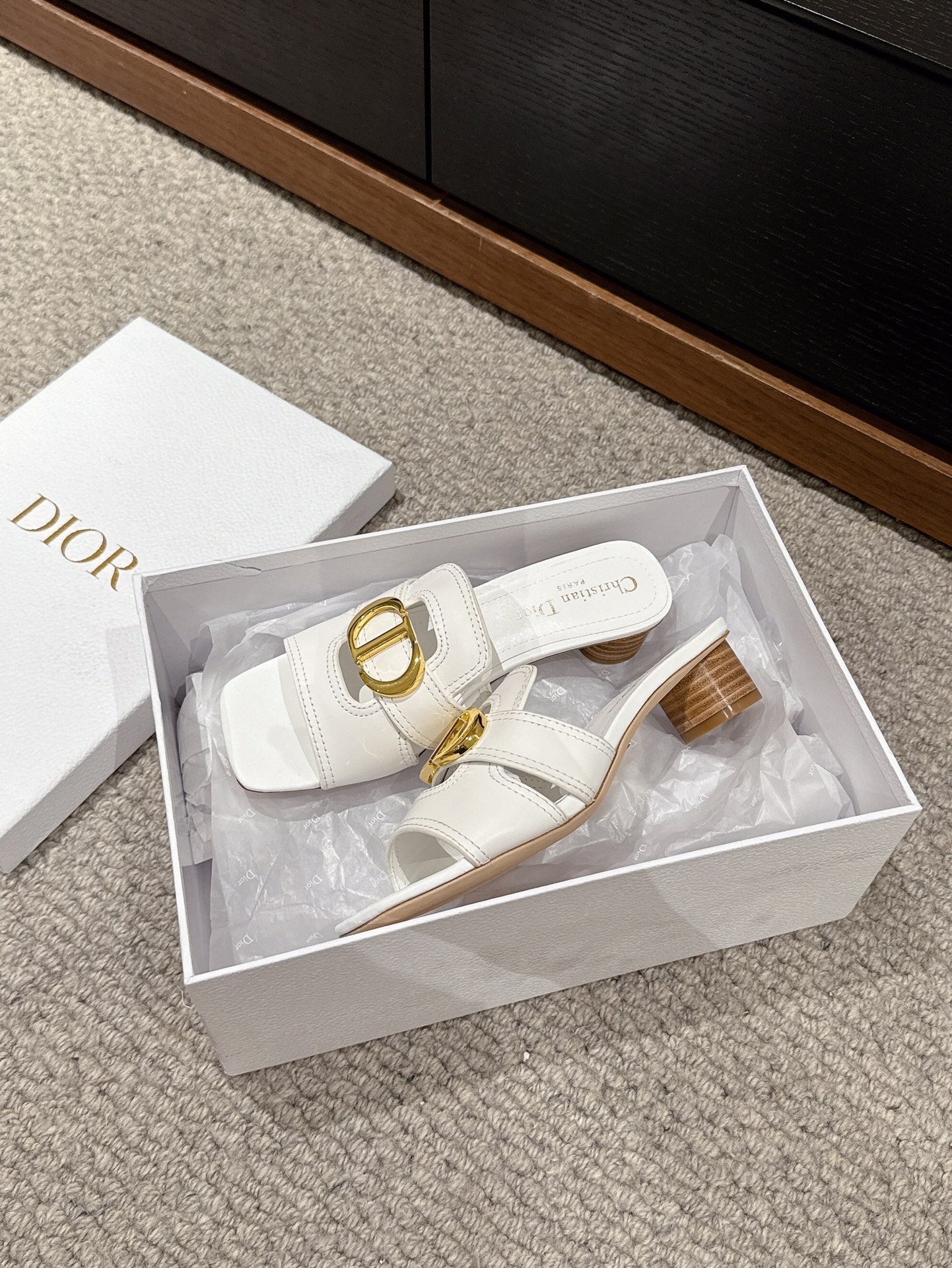 cd sandal mule 30 montaigne 35cm white calfskin