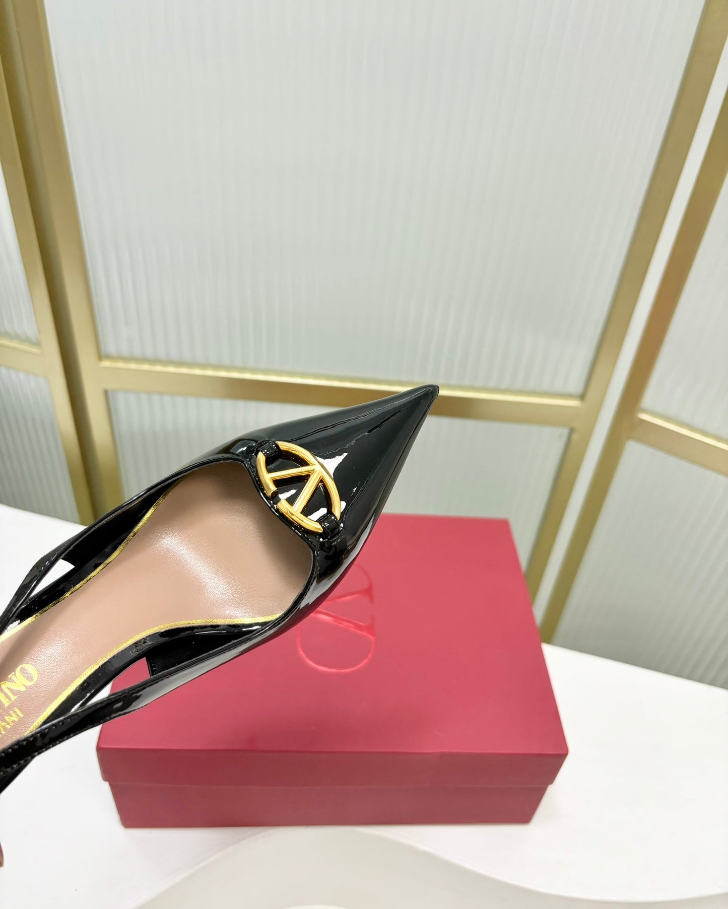 Vlogo The Bold Edition Slingback Pumps 60mm Black Glossy Cowhide 843649