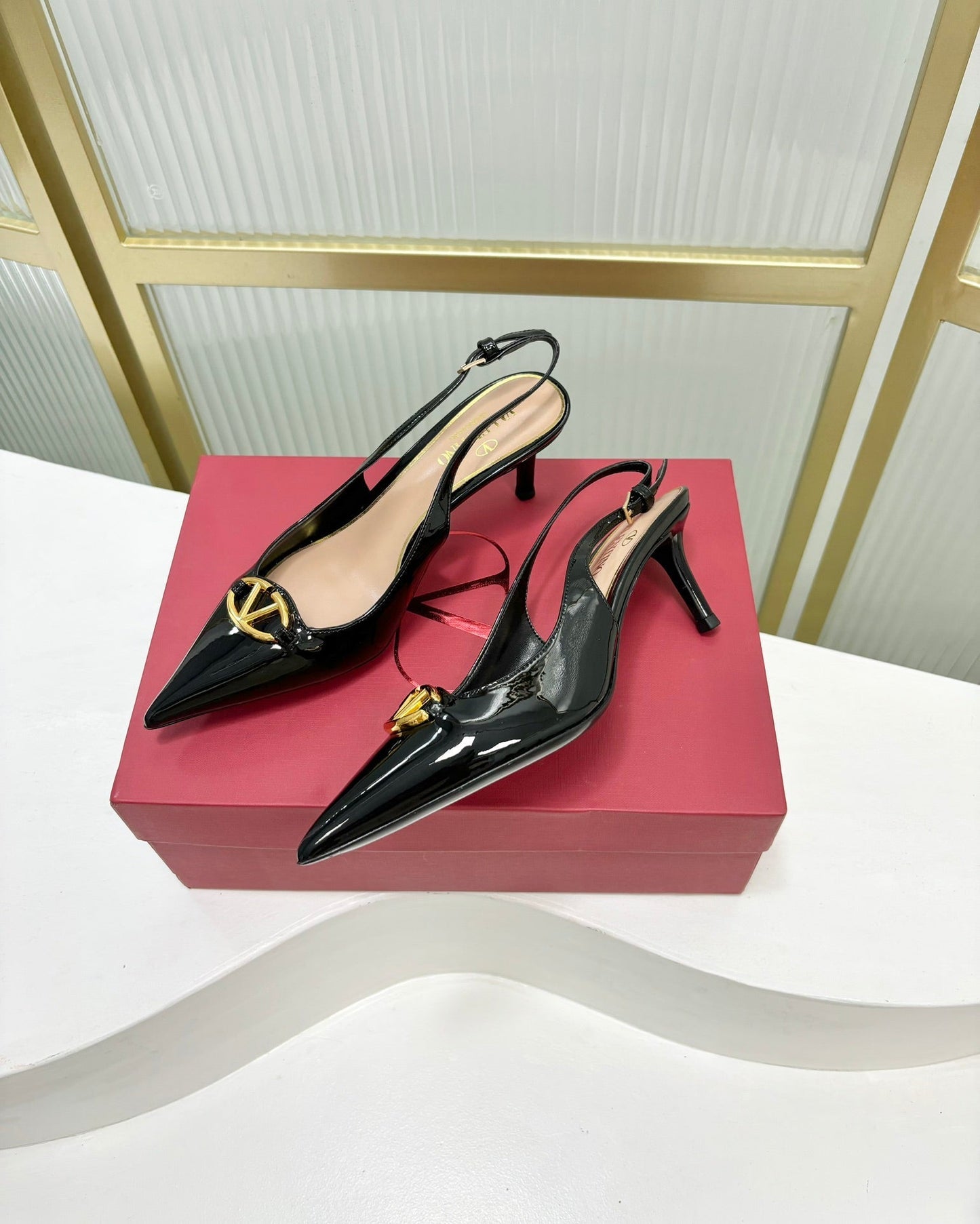 Vlogo The Bold Edition Slingback Pumps 60mm Black Glossy Cowhide 843649