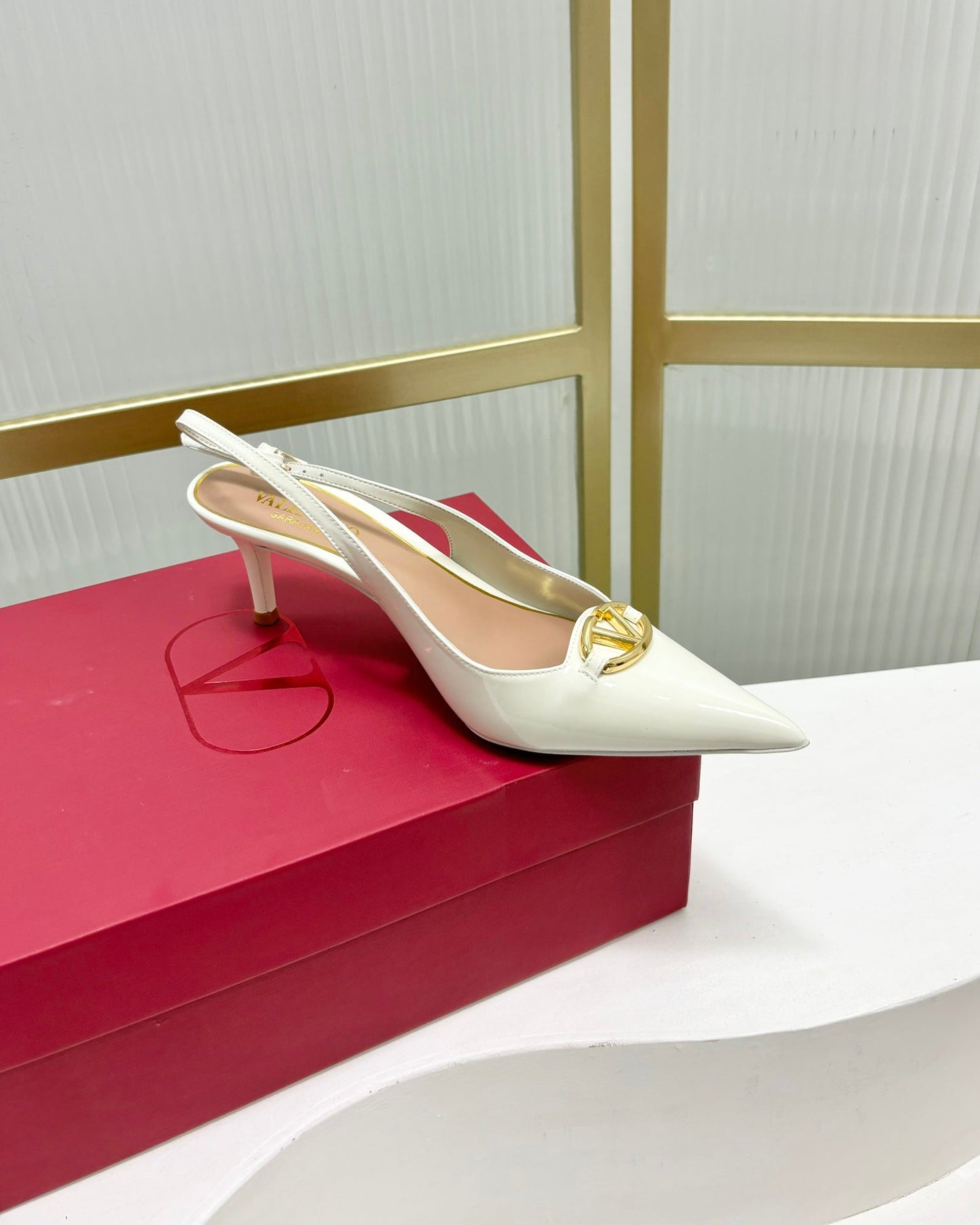 Vlogo The Bold Edition Slingback Pumps 60mm White Glossy Cowhide 843653