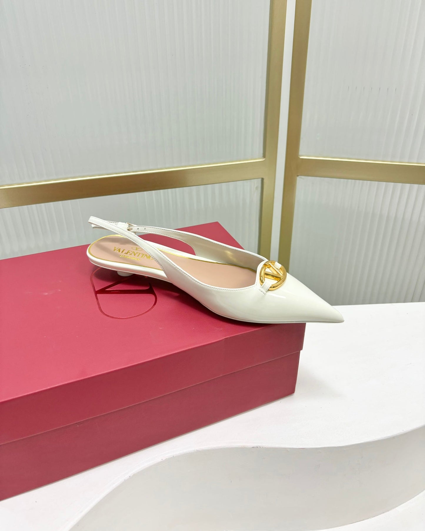 VLogo Slingback Ballerina 20mm In Glossy White Cowhide 843655