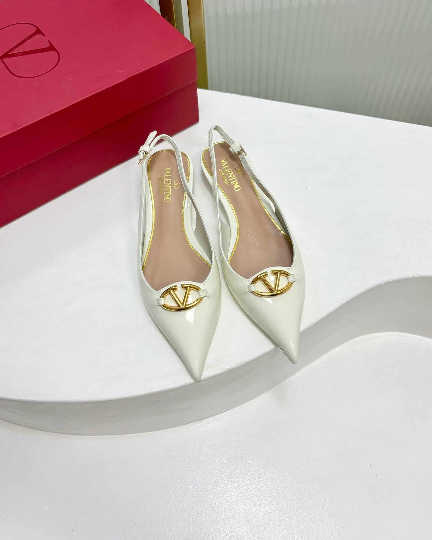 VLogo Slingback Ballerina 20mm In Glossy White Cowhide 843655