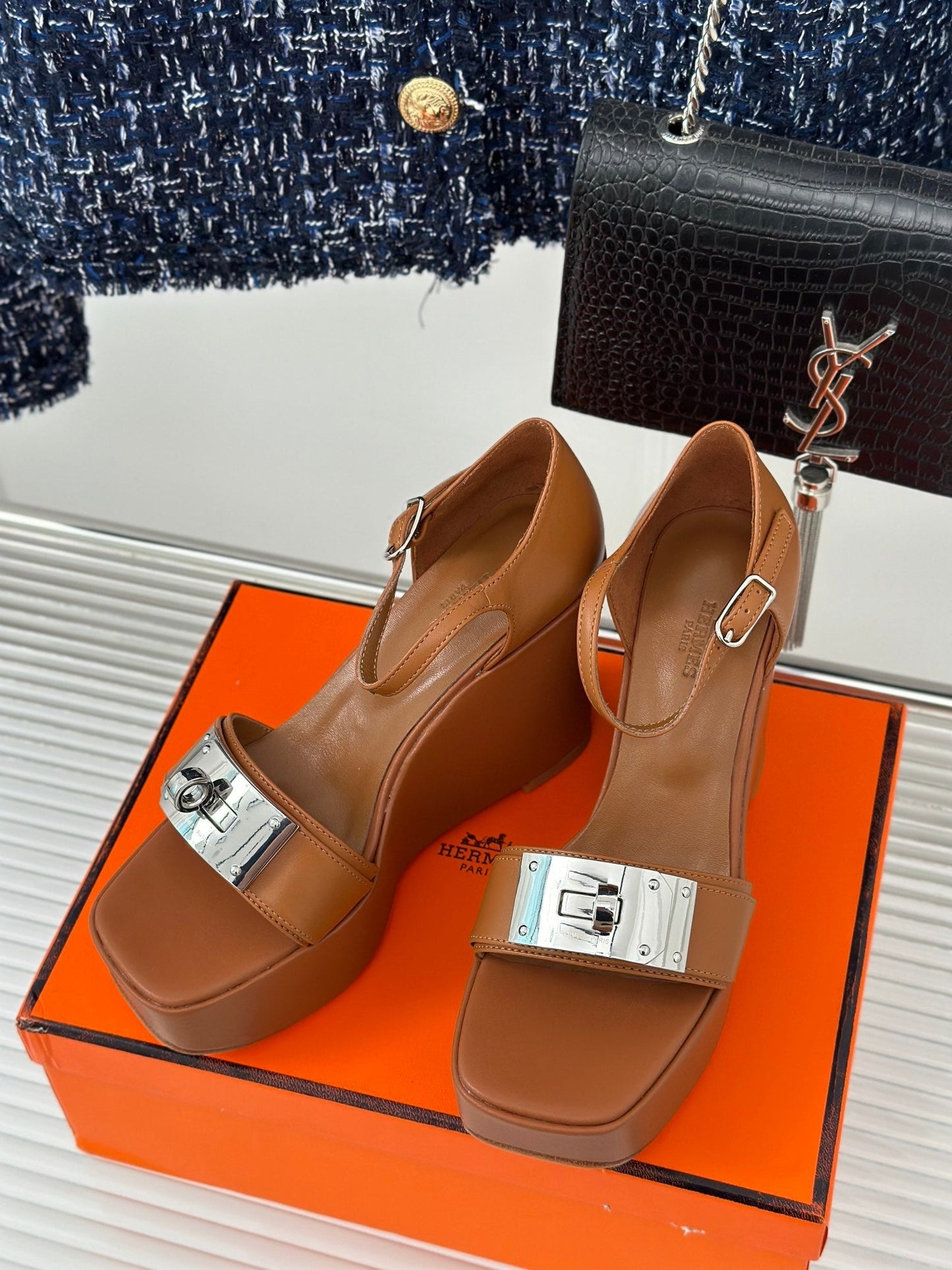 WEDGES SANDALS CARAMEL LAMBSKIN