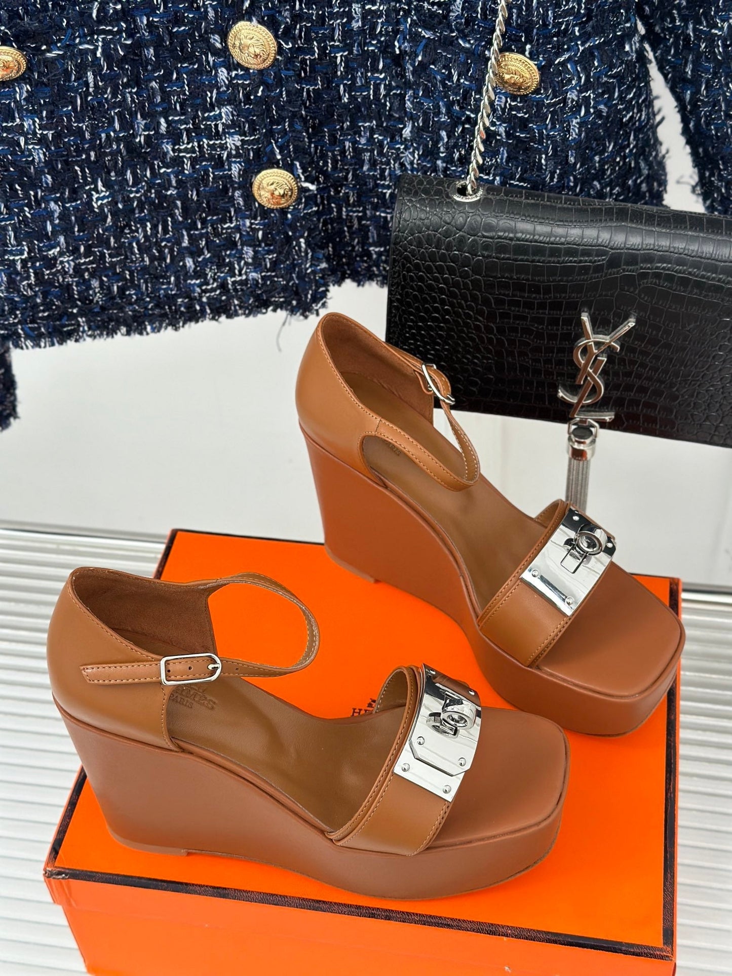 WEDGES SANDALS CARAMEL LAMBSKIN