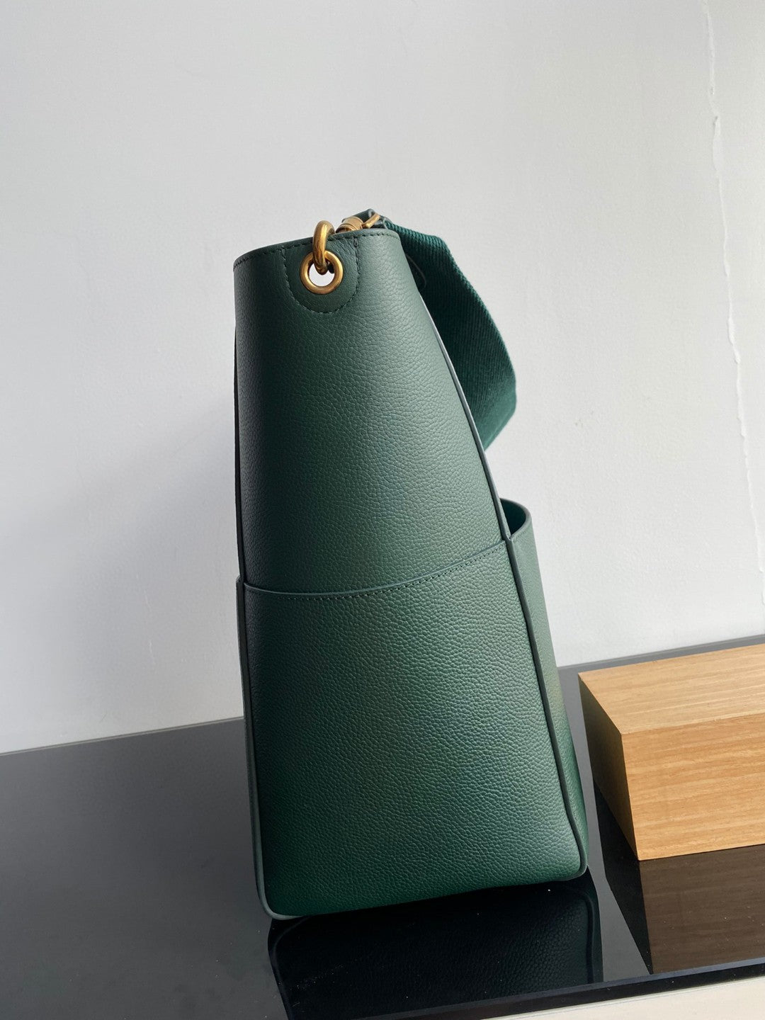 SANGLE SEAU BUCKET 33 BAG GREEN FOREST CALFSKIN