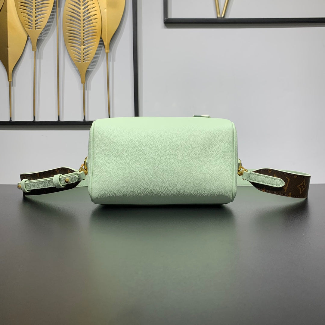 SPEEDY 18 IN PASTEL GREEN CALFSKIN GOLD HARDWARE