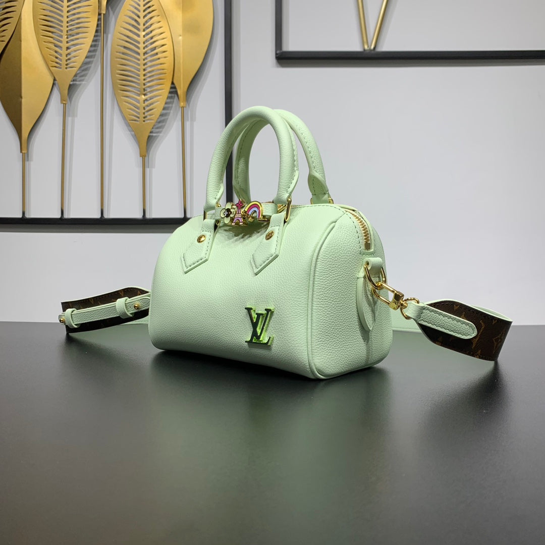 SPEEDY 18 IN PASTEL GREEN CALFSKIN GOLD HARDWARE