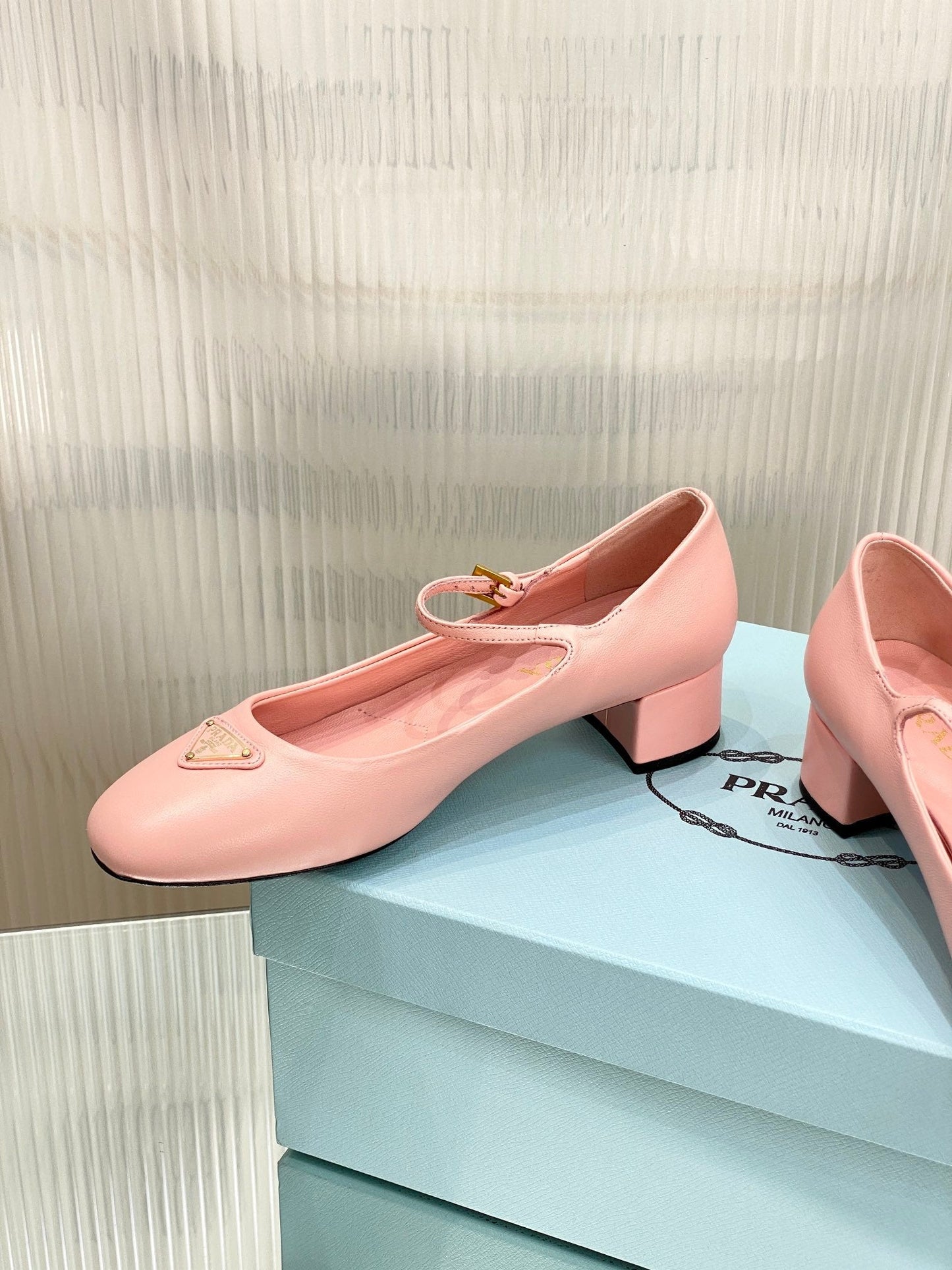 PRA NAPPA MARY JANE PUMPS LIGHT PINK LAMBSKIN