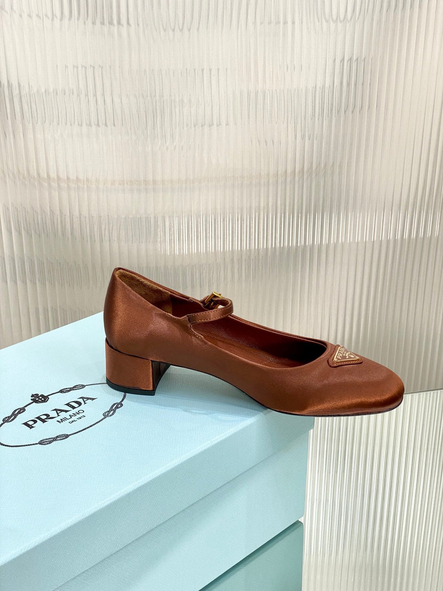 PRA NAPPA MARY JANE PUMPS BROWN SATIN