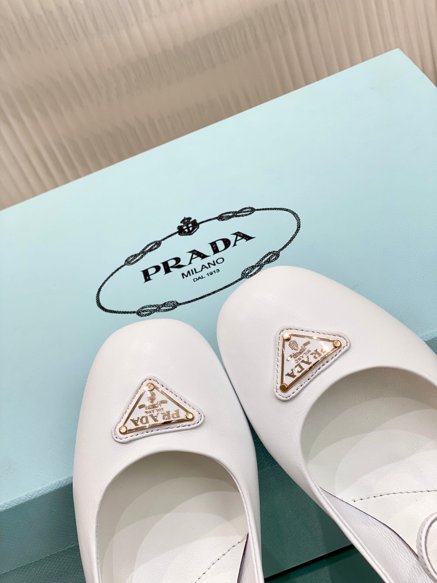 PRA NAPPA MARY JANE PUMPS WHITE LAMBSKIN