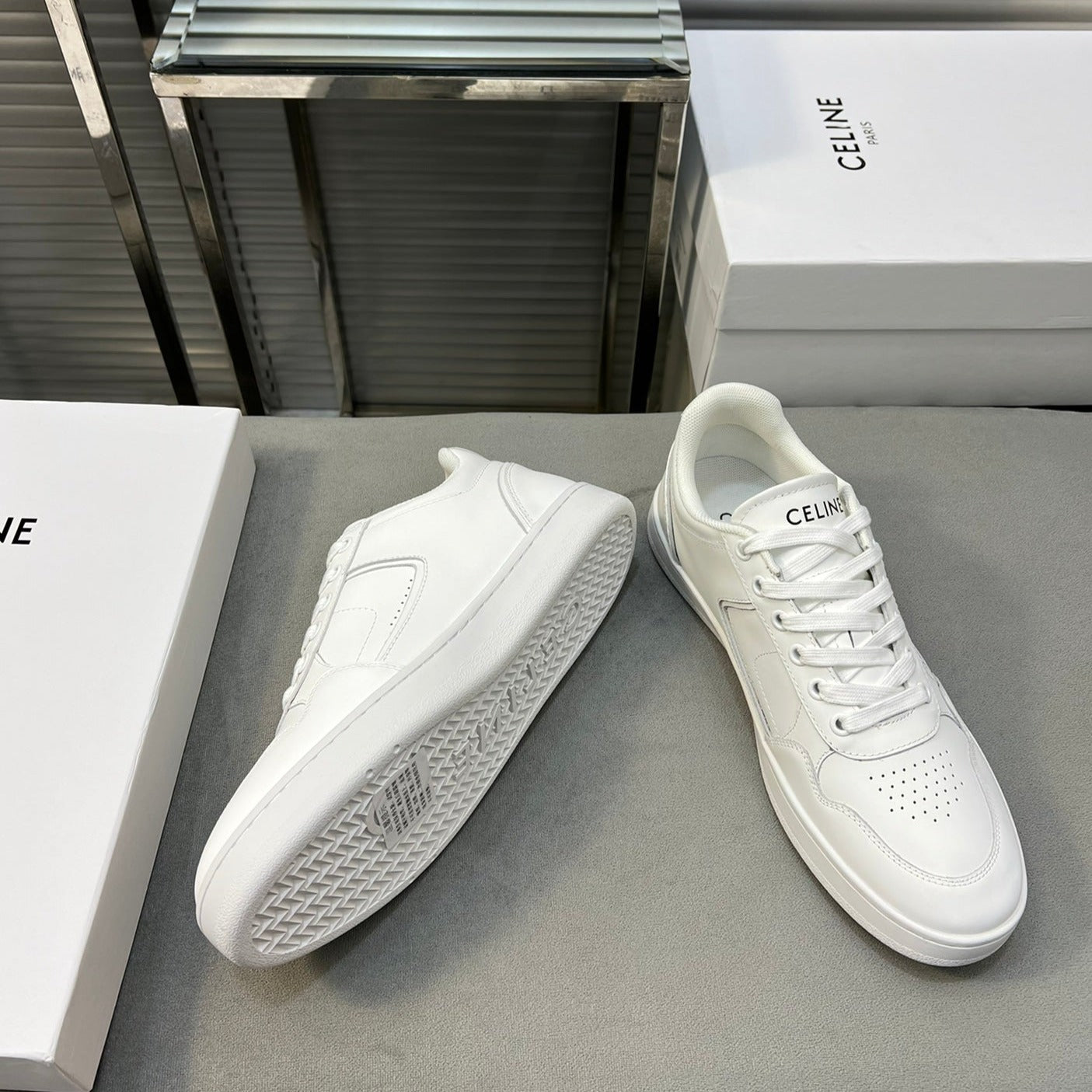 TRAINER LOW LACE-UP SNEAKER IN CALFSKIN, LAMINATED CALFSKIN AND SUEDE CALFSKIN OPTIC WHITE