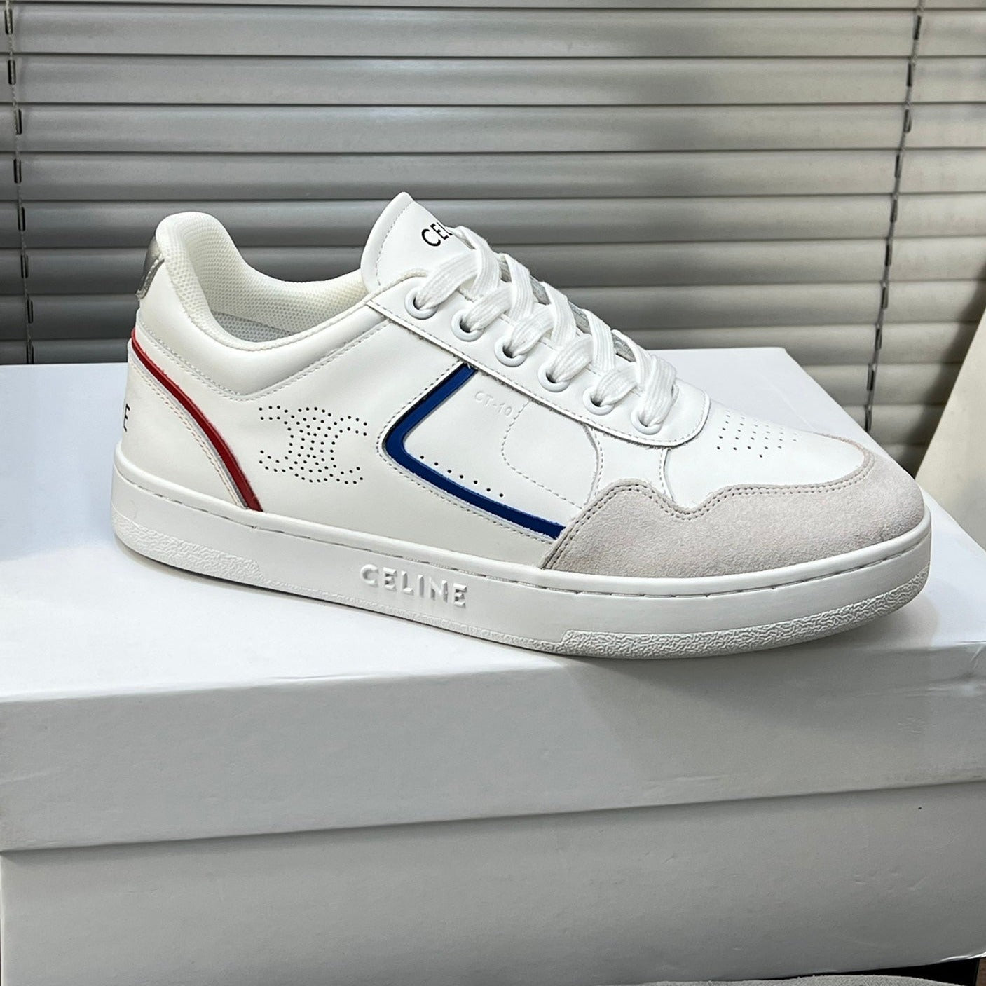 TRAINER LOW LACE-UP SNEAKER IN CALFSKIN, LAMINATED CALFSKIN AND SUEDE CALFSKIN OPTIC WHITE/BLUE/RED/SILVER