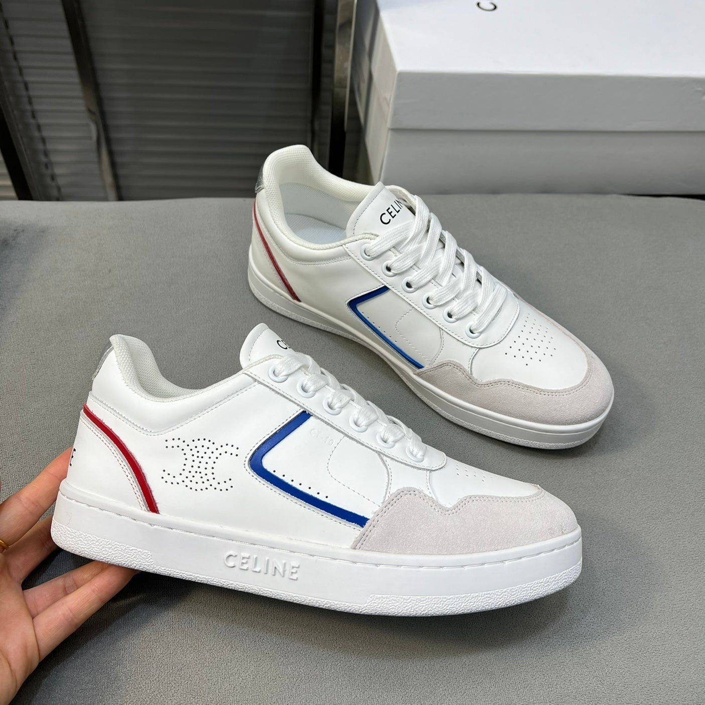 TRAINER LOW LACE-UP SNEAKER IN CALFSKIN, LAMINATED CALFSKIN AND SUEDE CALFSKIN OPTIC WHITE/BLUE/RED/SILVER