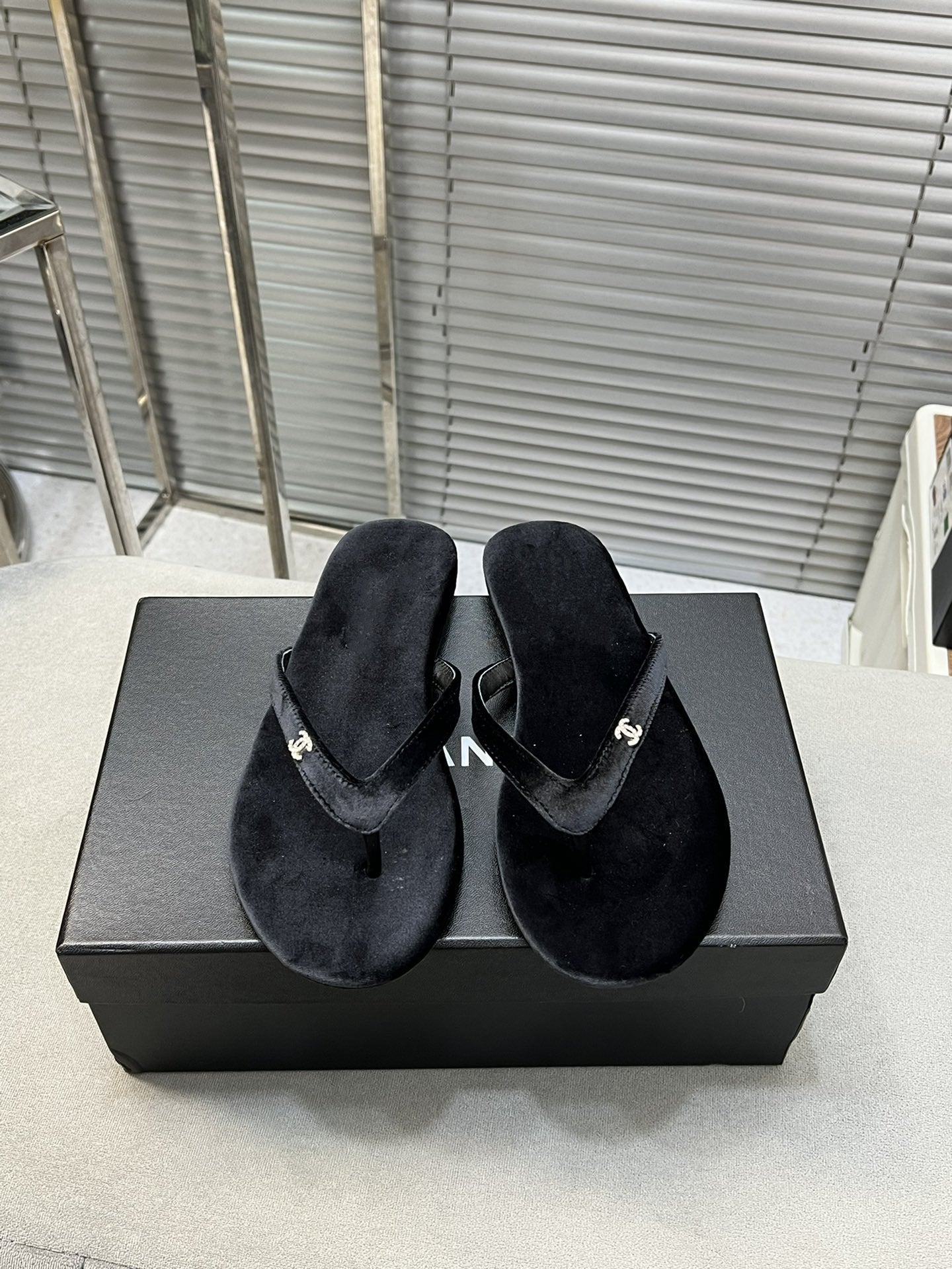 cc thongs black velvet