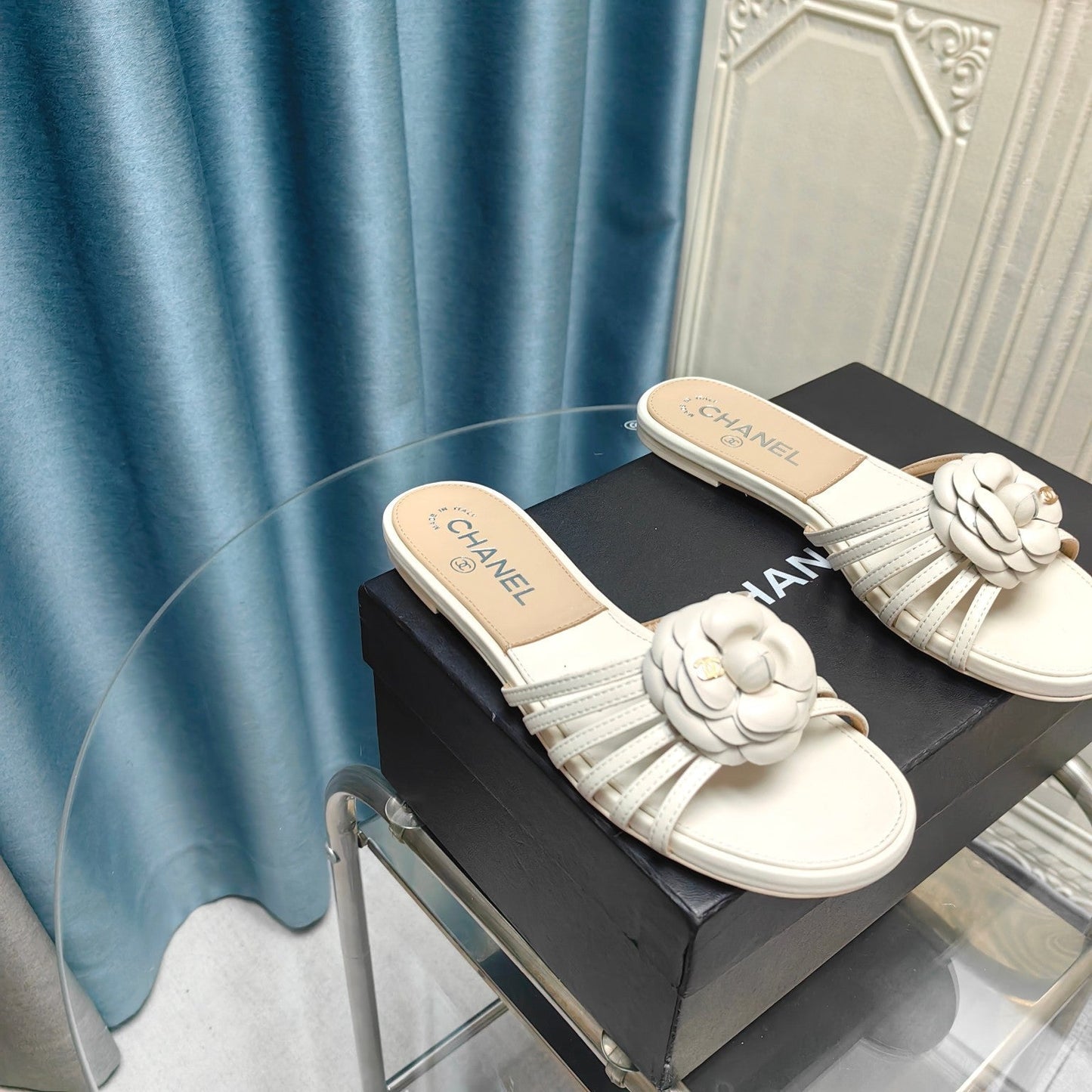 Camellia Slide Slippers White Lambskin