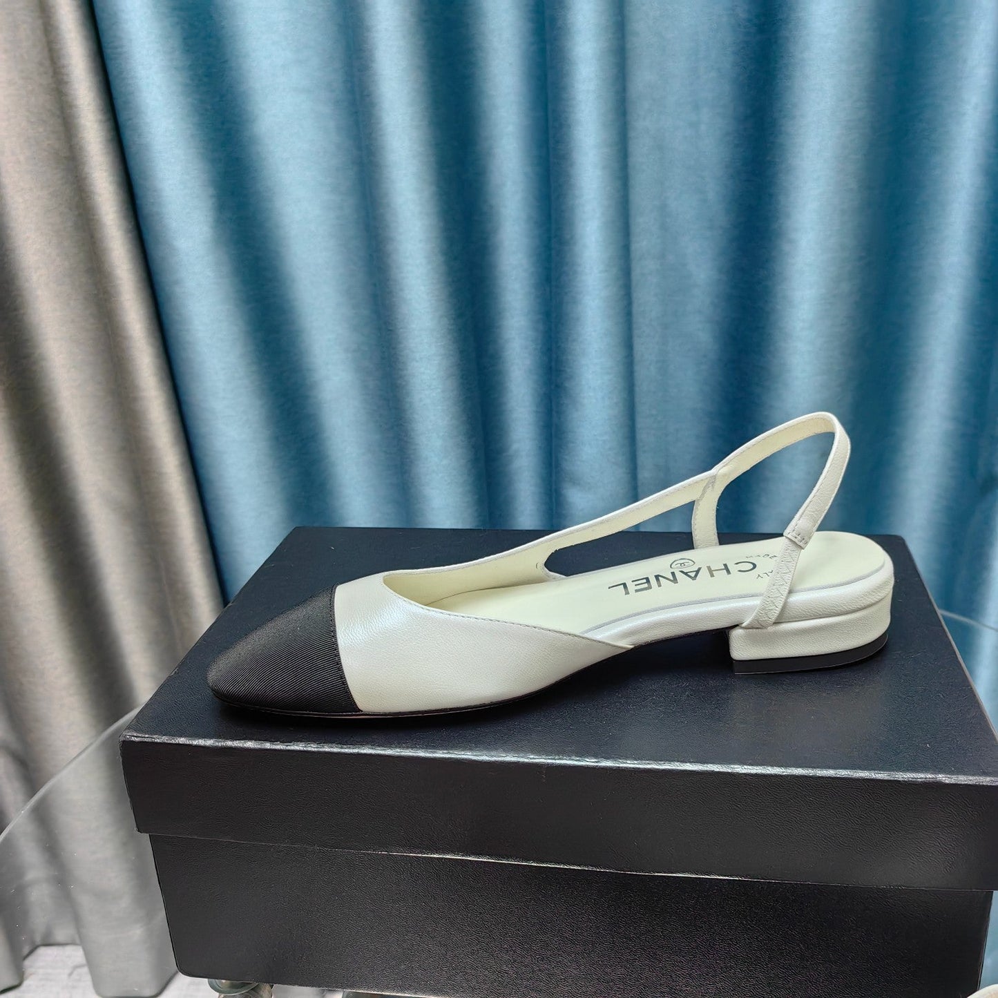 slingbacks 20 white calfskin black grosgrain