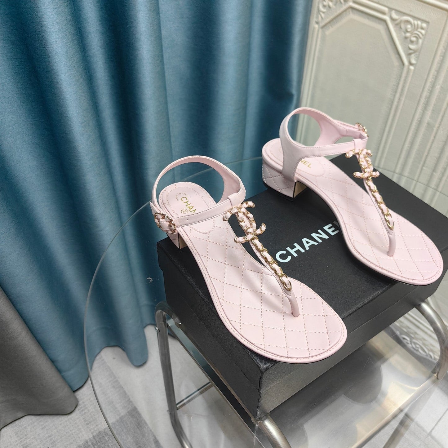 cc thong sandal 40 pink calfskin