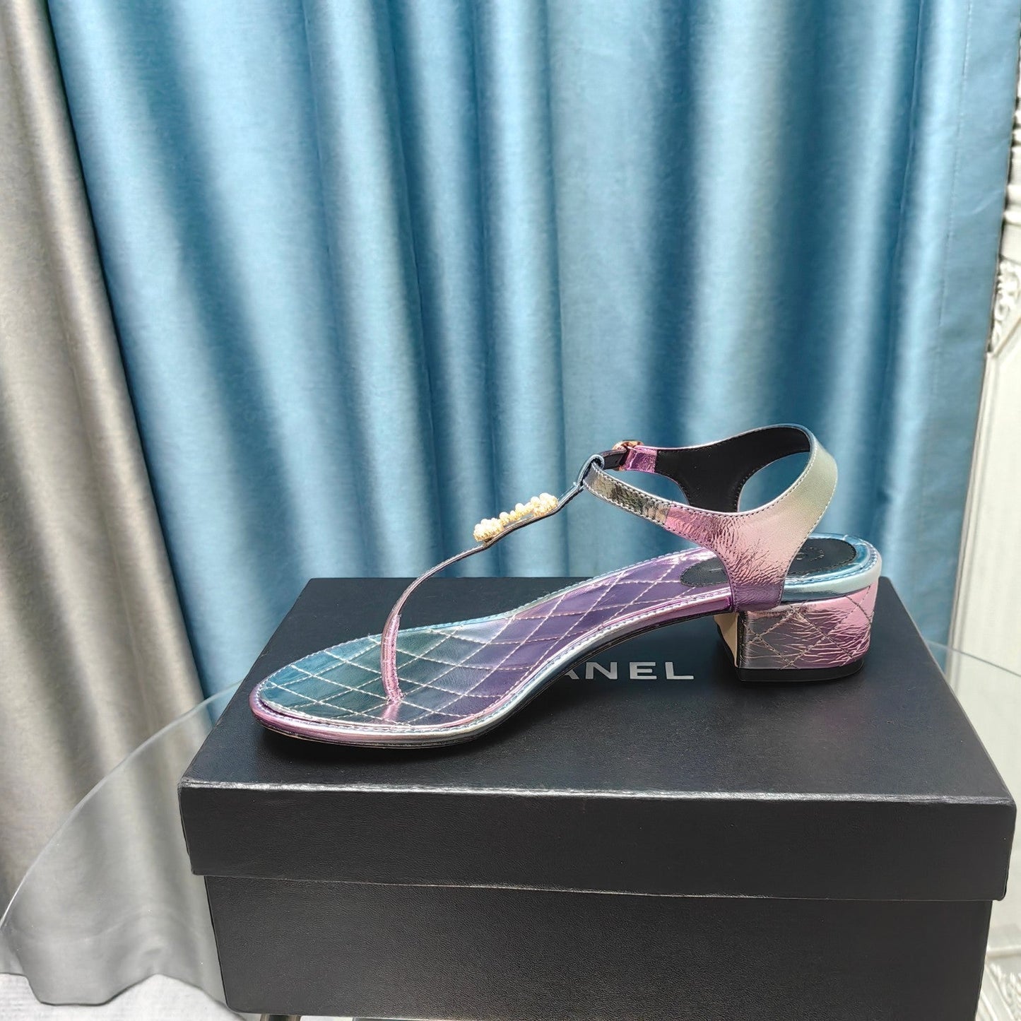 cc thong sandal 40 rainbow calfskin