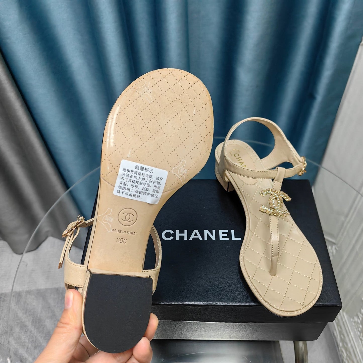 cc thong sandal 40 beige calfskin