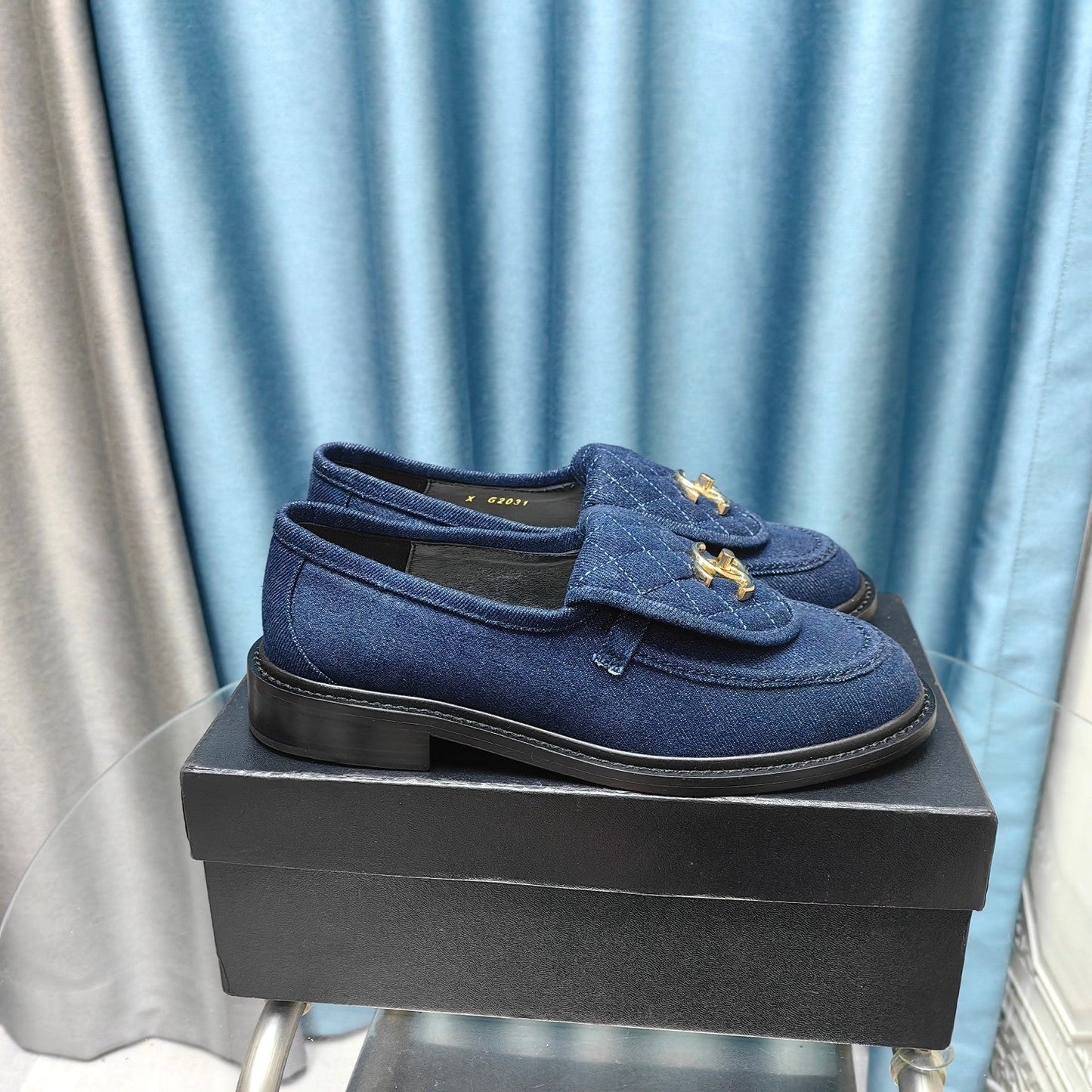 MOCCASINS NAVY BLUE QUILTED LAMBSKIN