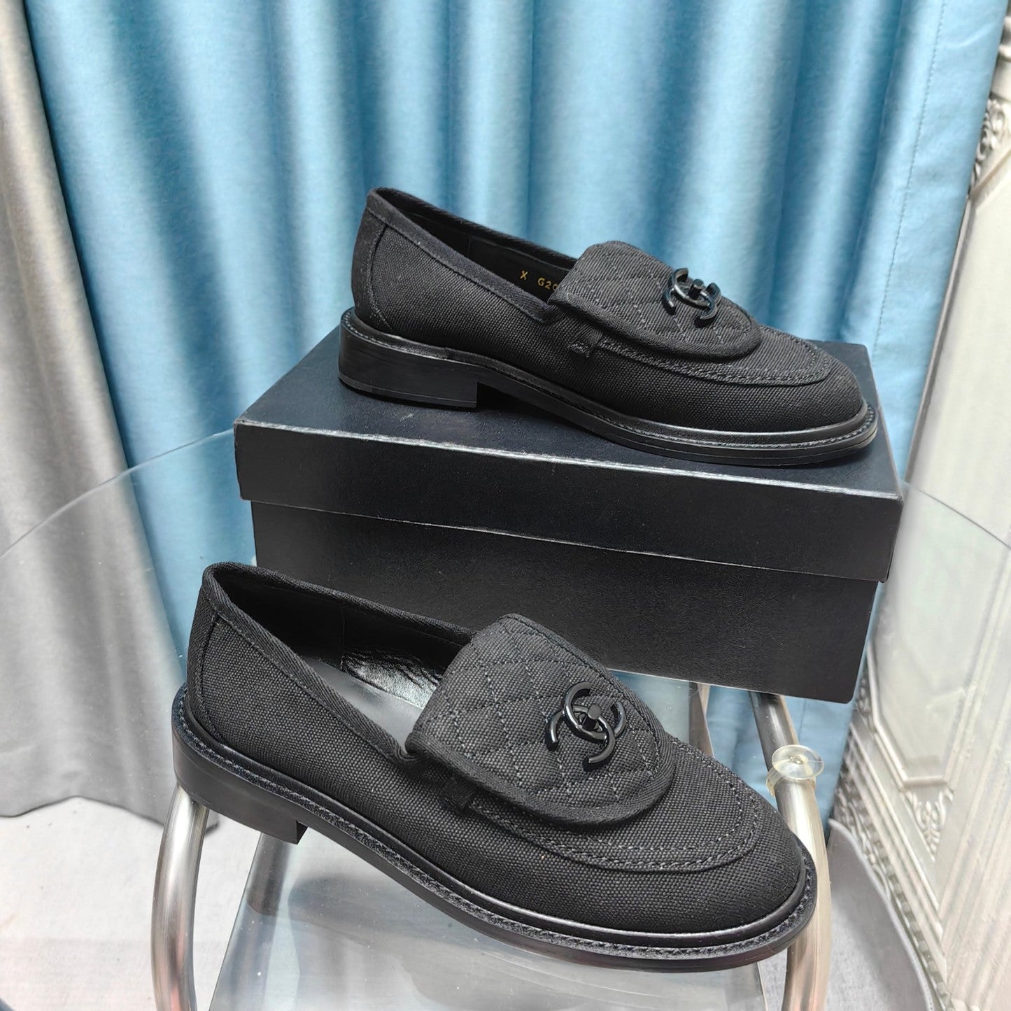 MOCCASINS BLACK QUILTED LAMBSKIN