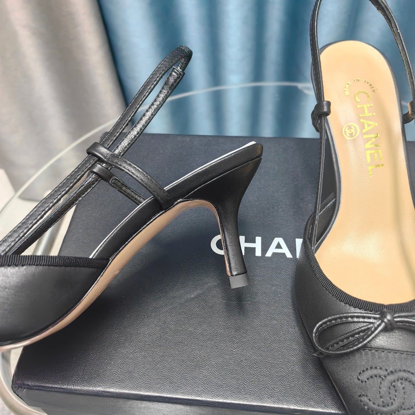 Slingback 50 Black Calfskin Satin Pointed Toe