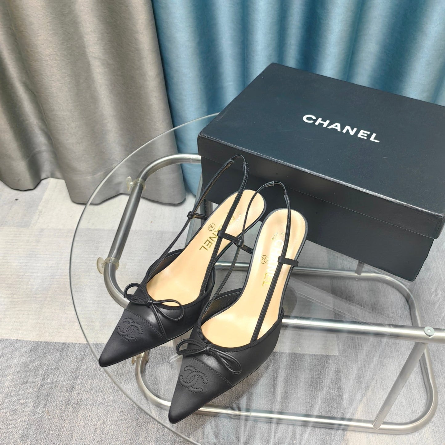 Slingback 50 Black Calfskin Satin Pointed Toe