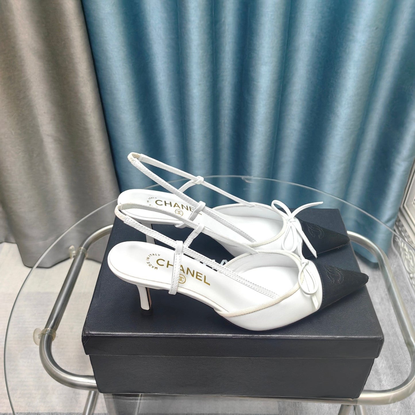 Slingback 50 White Calfskin Black Satin Pointed Toe