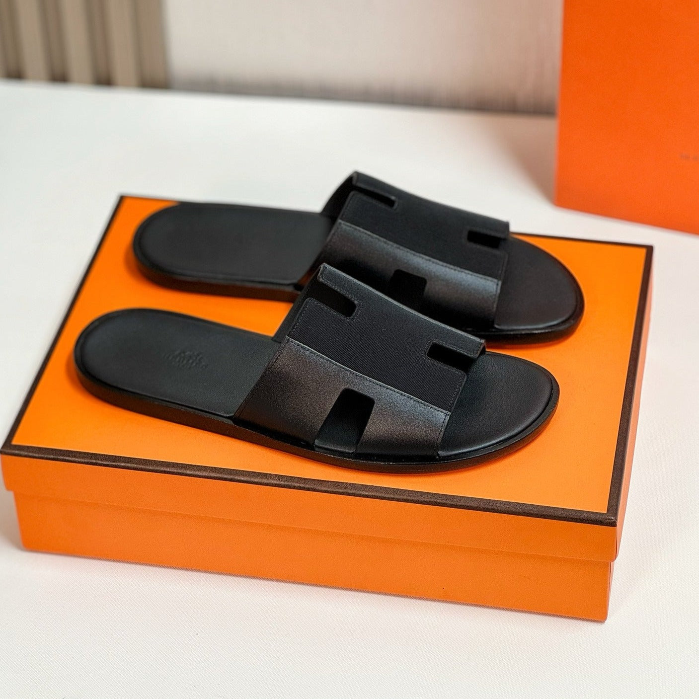 Izmir sandal black 1