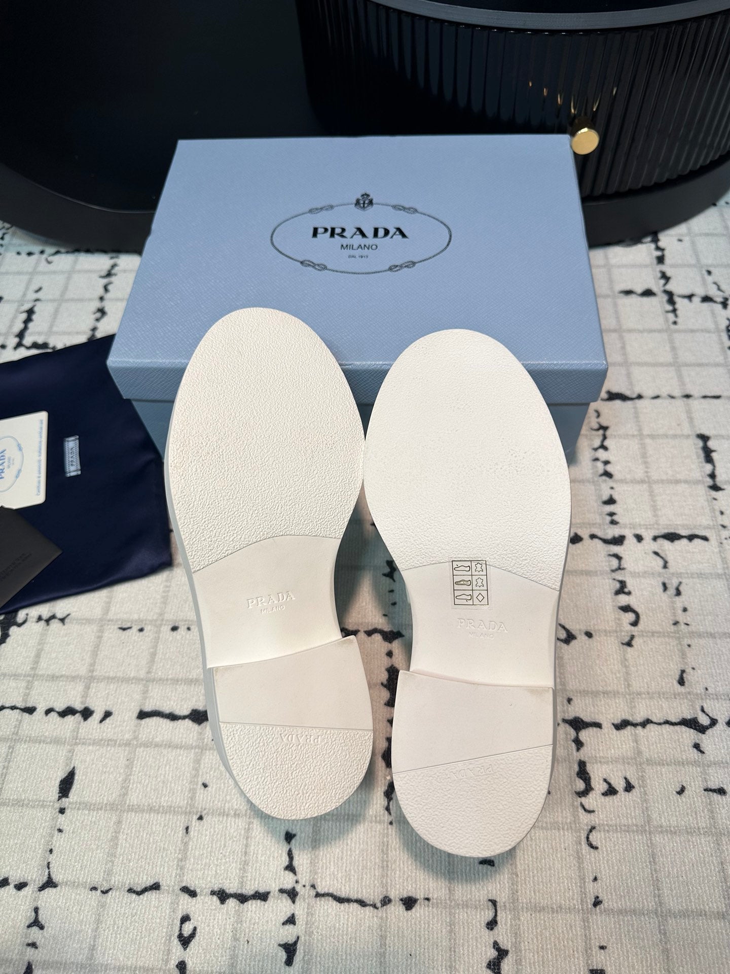 PRA SCHOCOLATE BRUSHED LOAFERS WHITE CALFSKIN