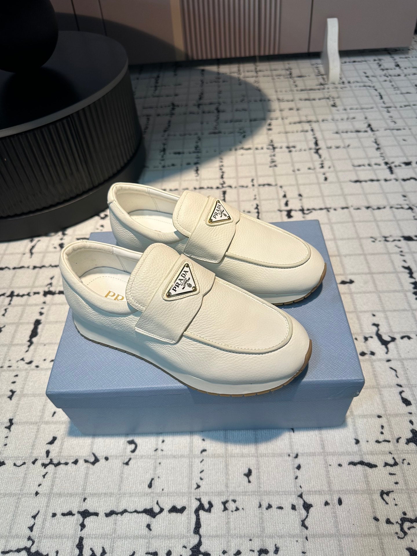 PRA SPORTY STYLE LOAFERS WHITE CALFSKIN