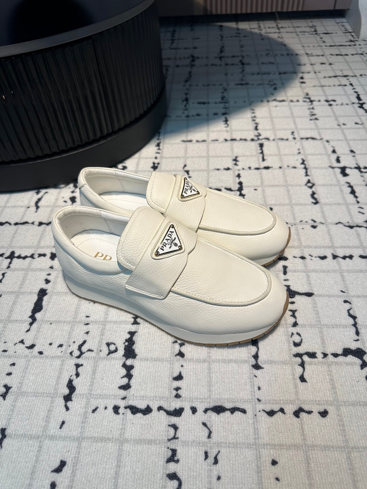 PRA SPORTY STYLE LOAFERS WHITE CALFSKIN