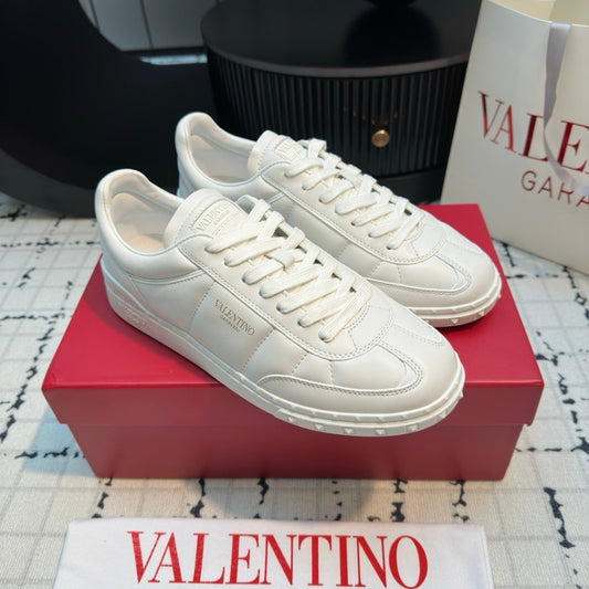 Upvillage Sneaker In Calfskin Leather White  825007