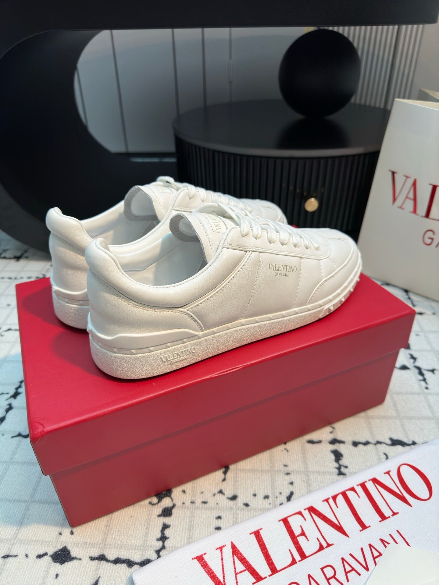 Upvillage Sneaker In Calfskin Leather White  825007