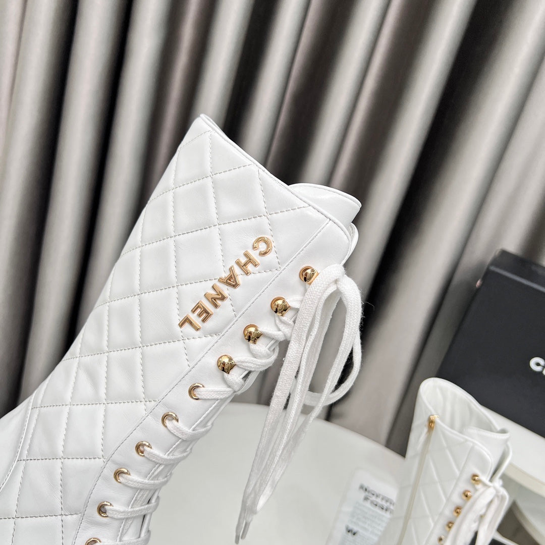 CC High Boots 60mm White Quilted Lambskin And Cowhide