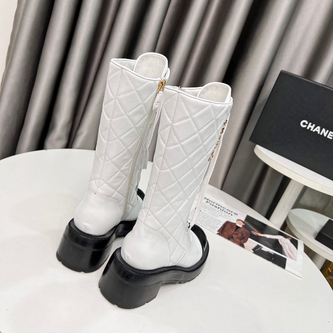 CC High Boots 60mm White Quilted Lambskin And Cowhide