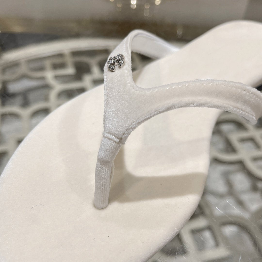 cc thongs sandal white velvet