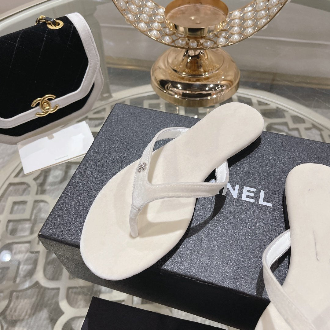 cc thongs sandal white velvet