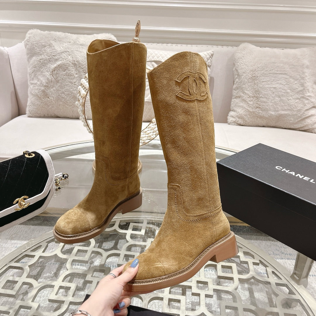 CC High Boots 40mm Dark Beige Suede