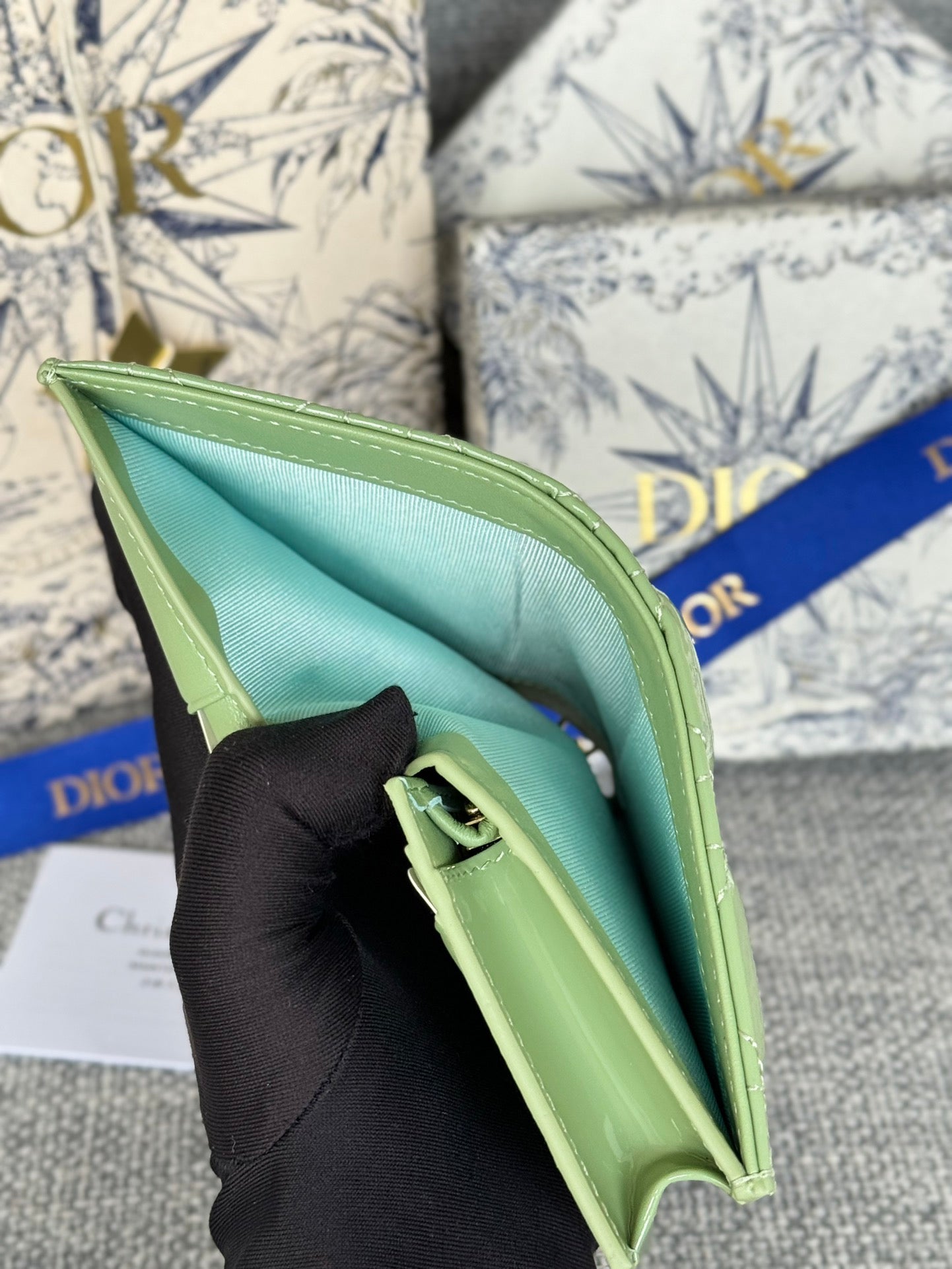 CD Caro 11cm Compact Wallet Shiny Green Calfskin